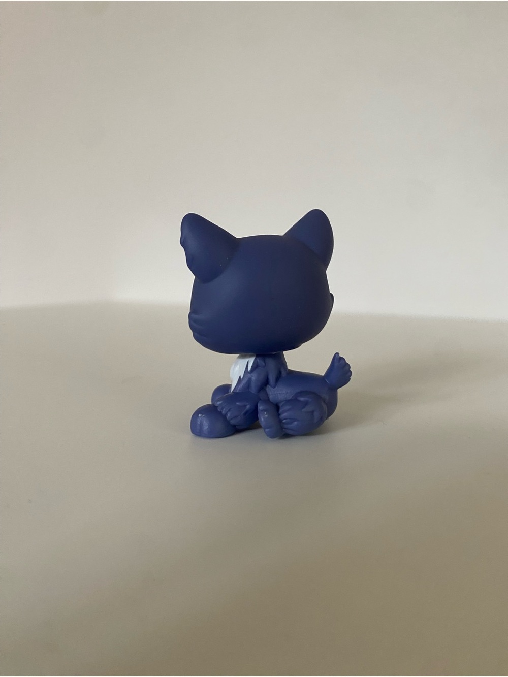 Littlest Pet Shop Husky Figure - Picture 2 of 4